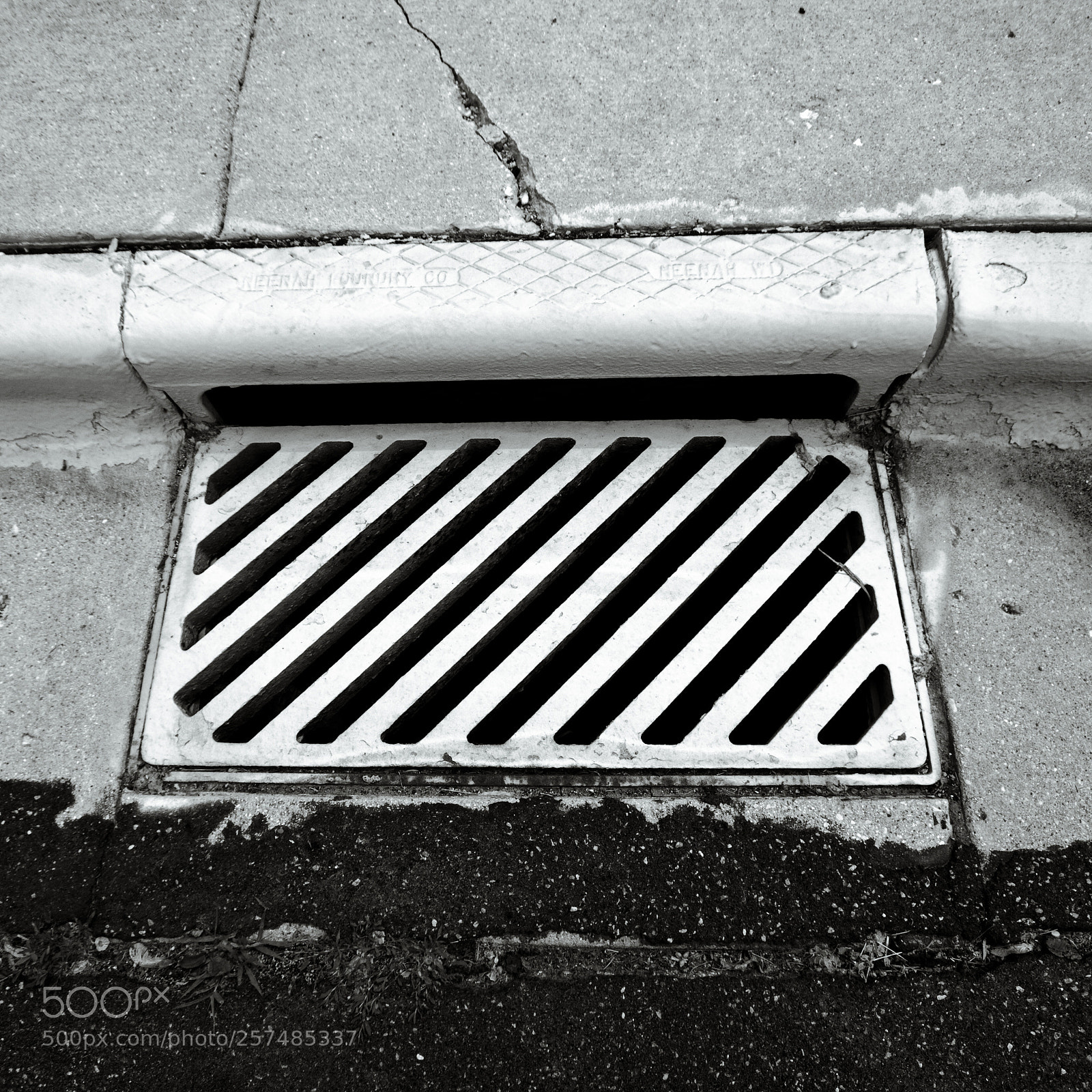 Canon EOS 40D sample photo. Drain photography