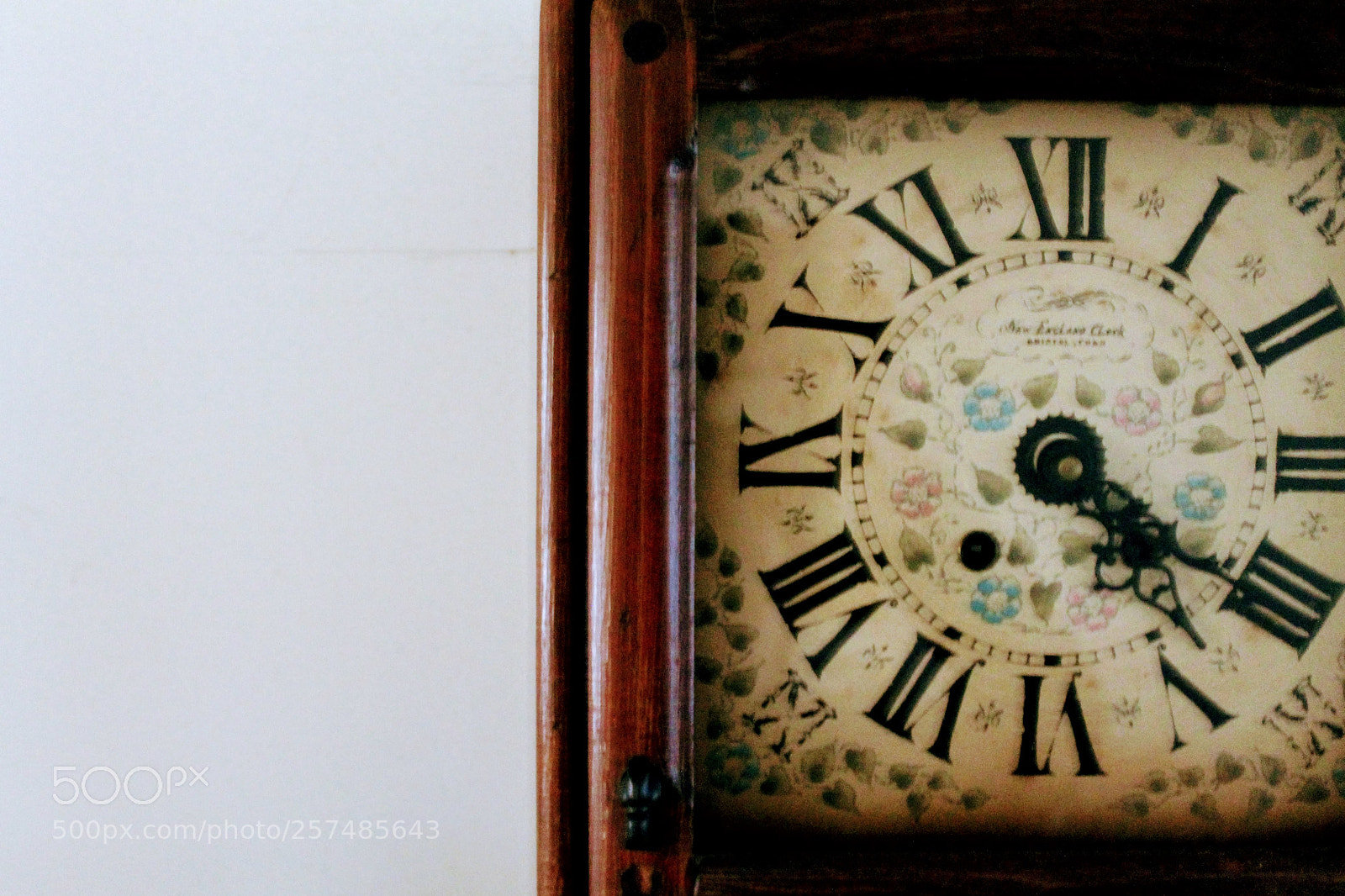 Canon EOS 1100D (EOS Rebel T3 / EOS Kiss X50) sample photo. Clockin' in photography