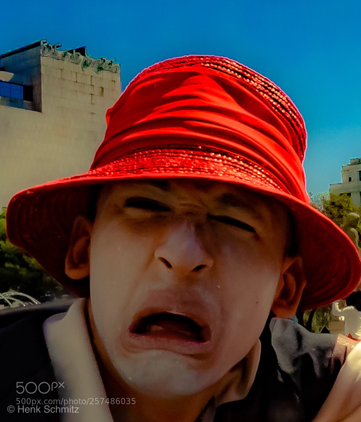 Olympus OM-D E-M1 sample photo. Red hat photography