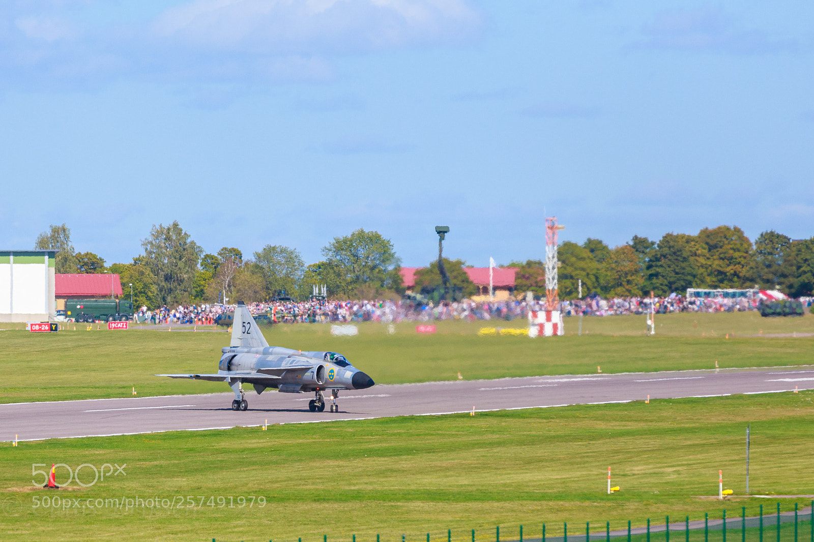 Canon EOS 6D sample photo. 3-point turn with plane photography