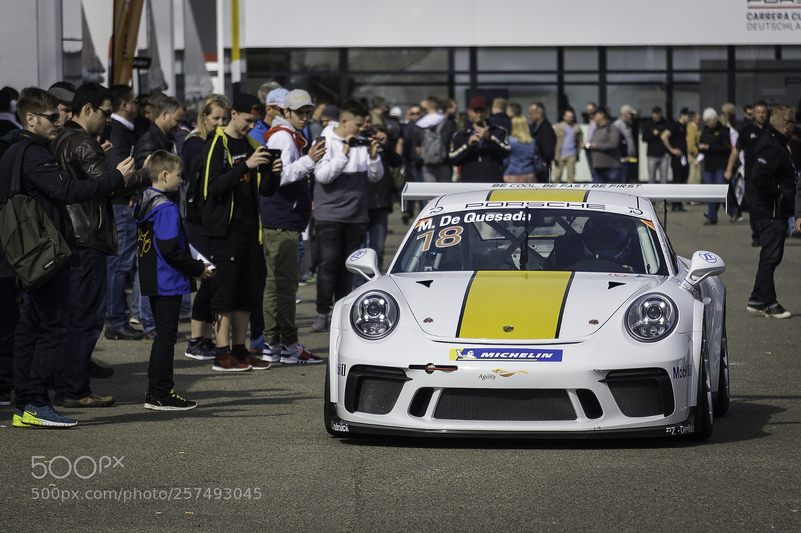 Sony a6000 sample photo. Porsche mit fans photography