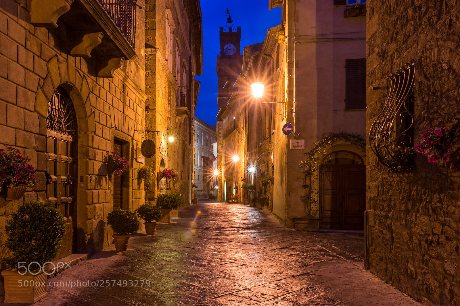 Sony SLT-A99V sample photo. Beautiful alley in pienza photography