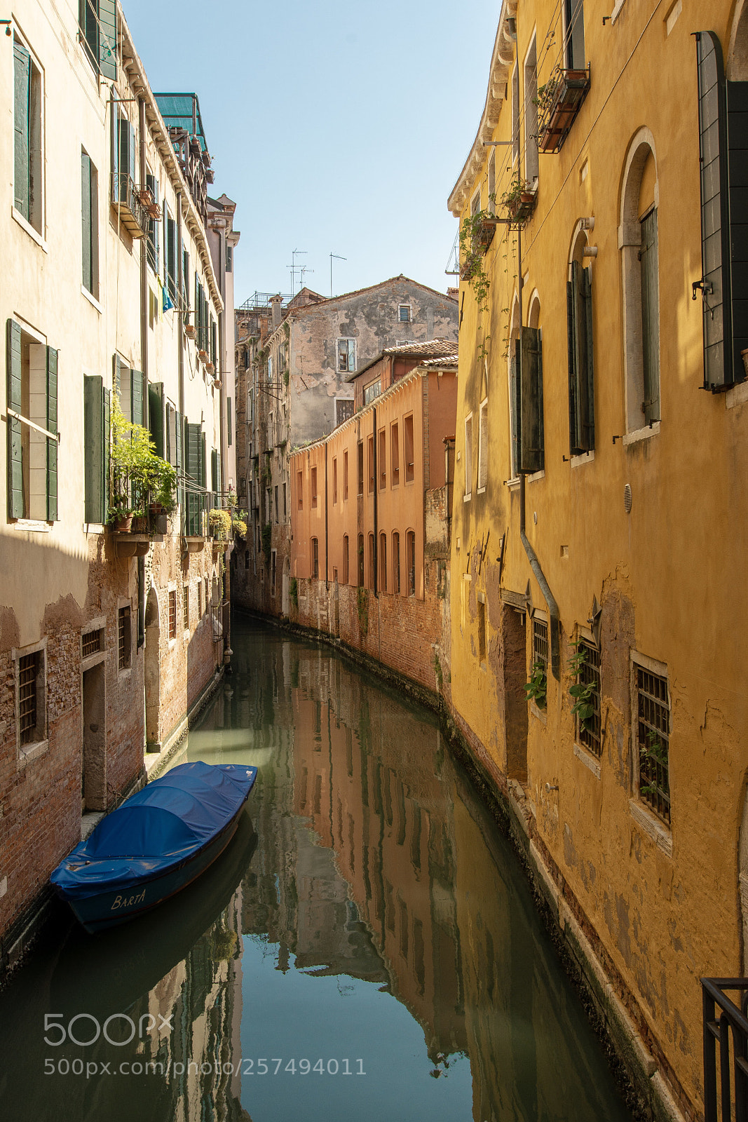 Nikon D7200 sample photo. Small canal in venice photography