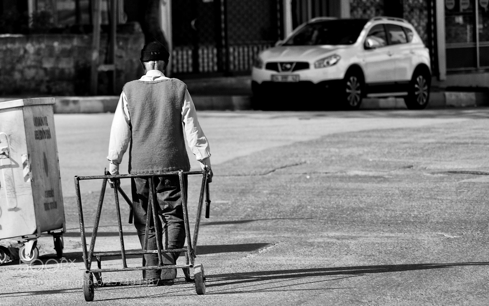Nikon D90 sample photo. My heavy load photography