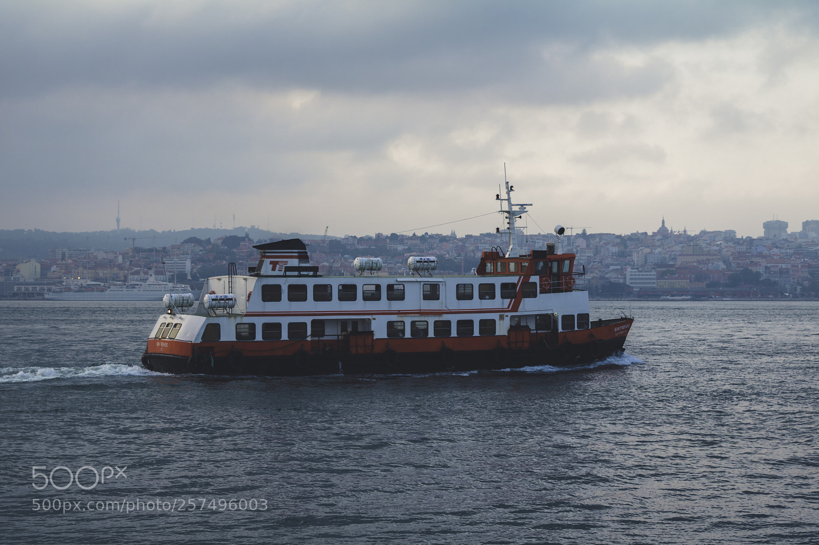 Canon EOS 760D (EOS Rebel T6s / EOS 8000D) sample photo. The ride to lisbon photography