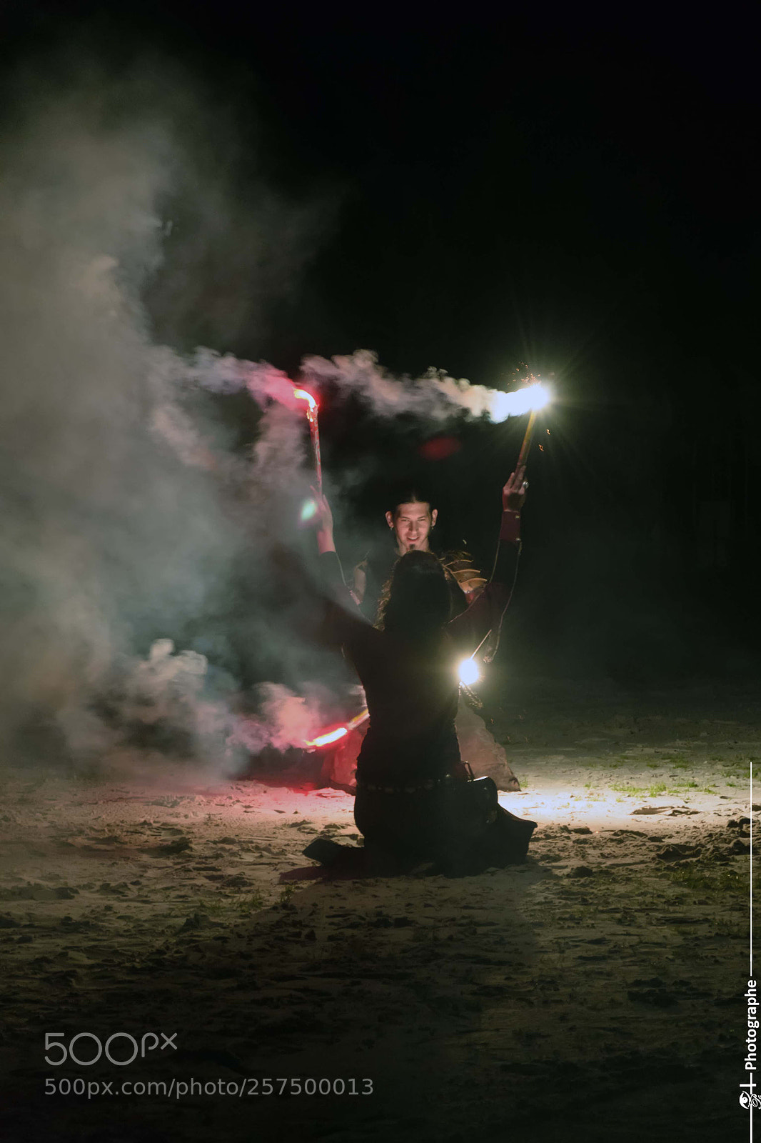 Nikon D3100 sample photo. Spectacle de feu photography