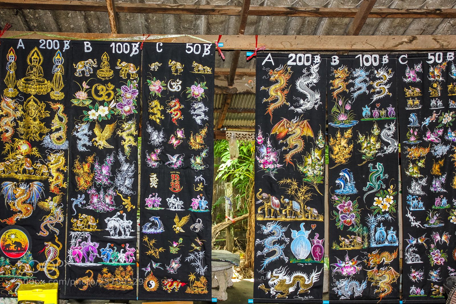 Canon EOS 550D (EOS Rebel T2i / EOS Kiss X4) sample photo. Thai handmade designs photography