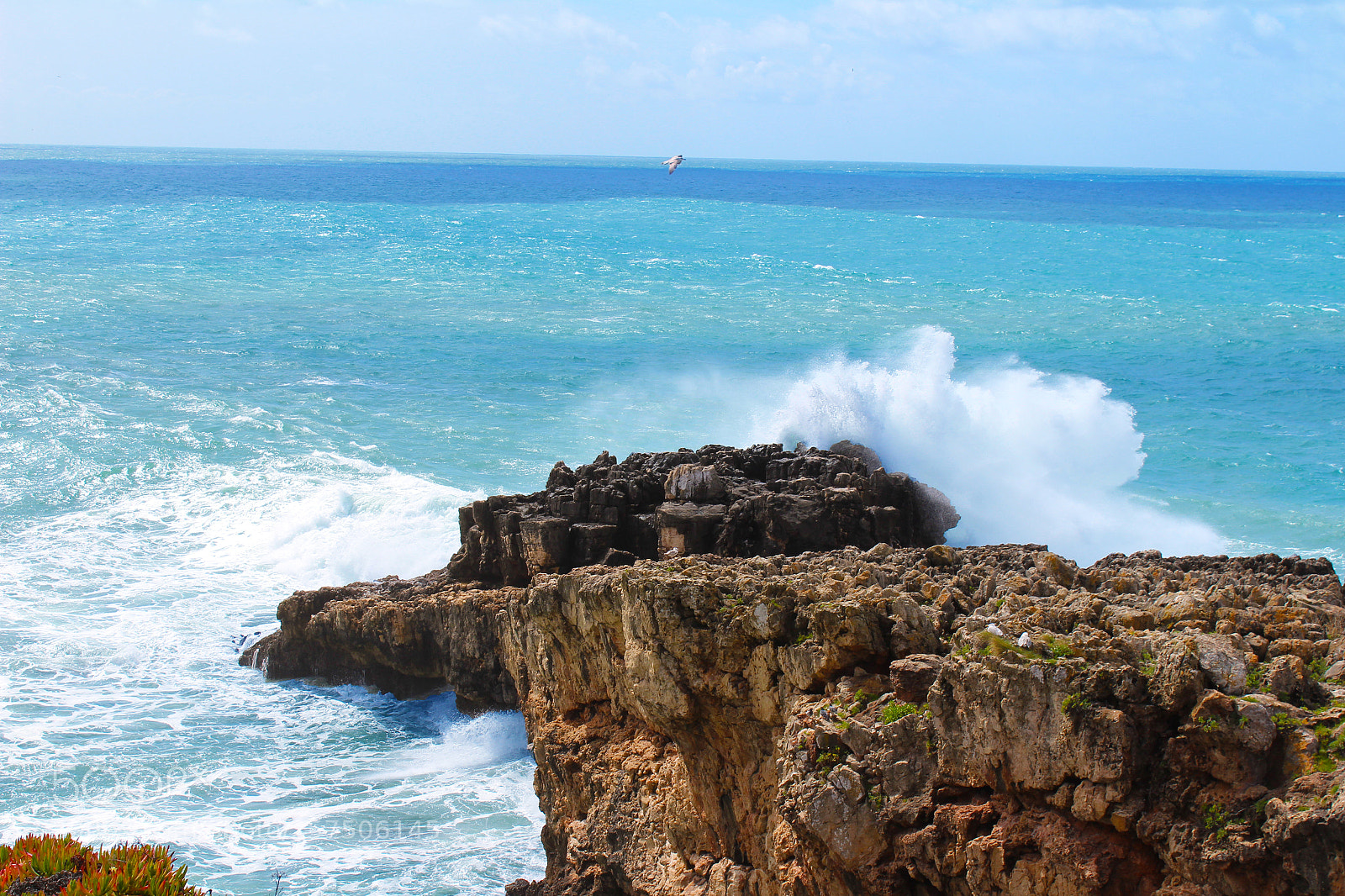 Canon EOS 1300D (EOS Rebel T6 / EOS Kiss X80) sample photo. Rocks and ocean photography