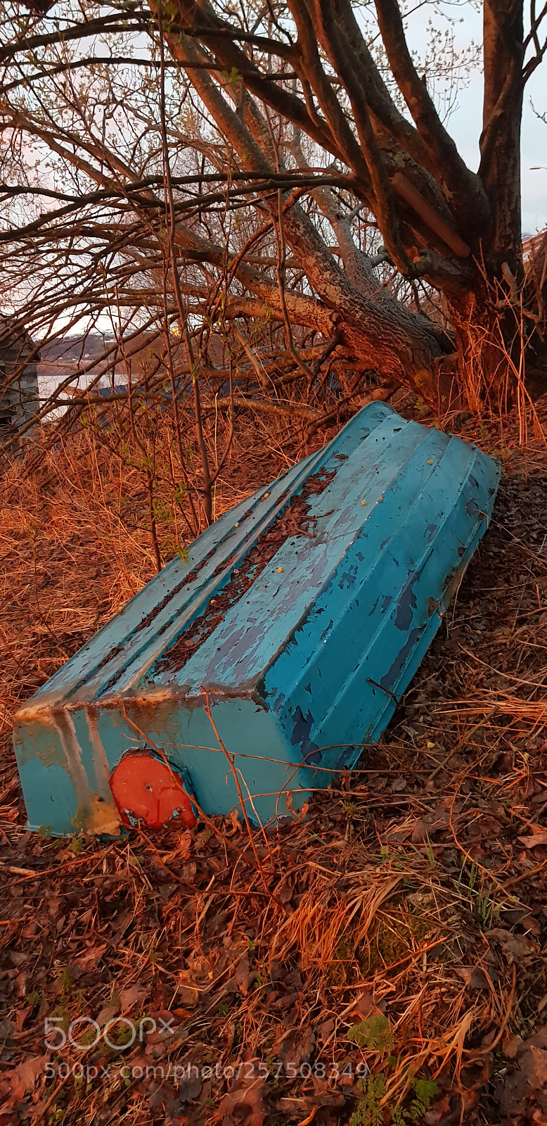 Samsung Galaxy S8 sample photo. An old boat photography