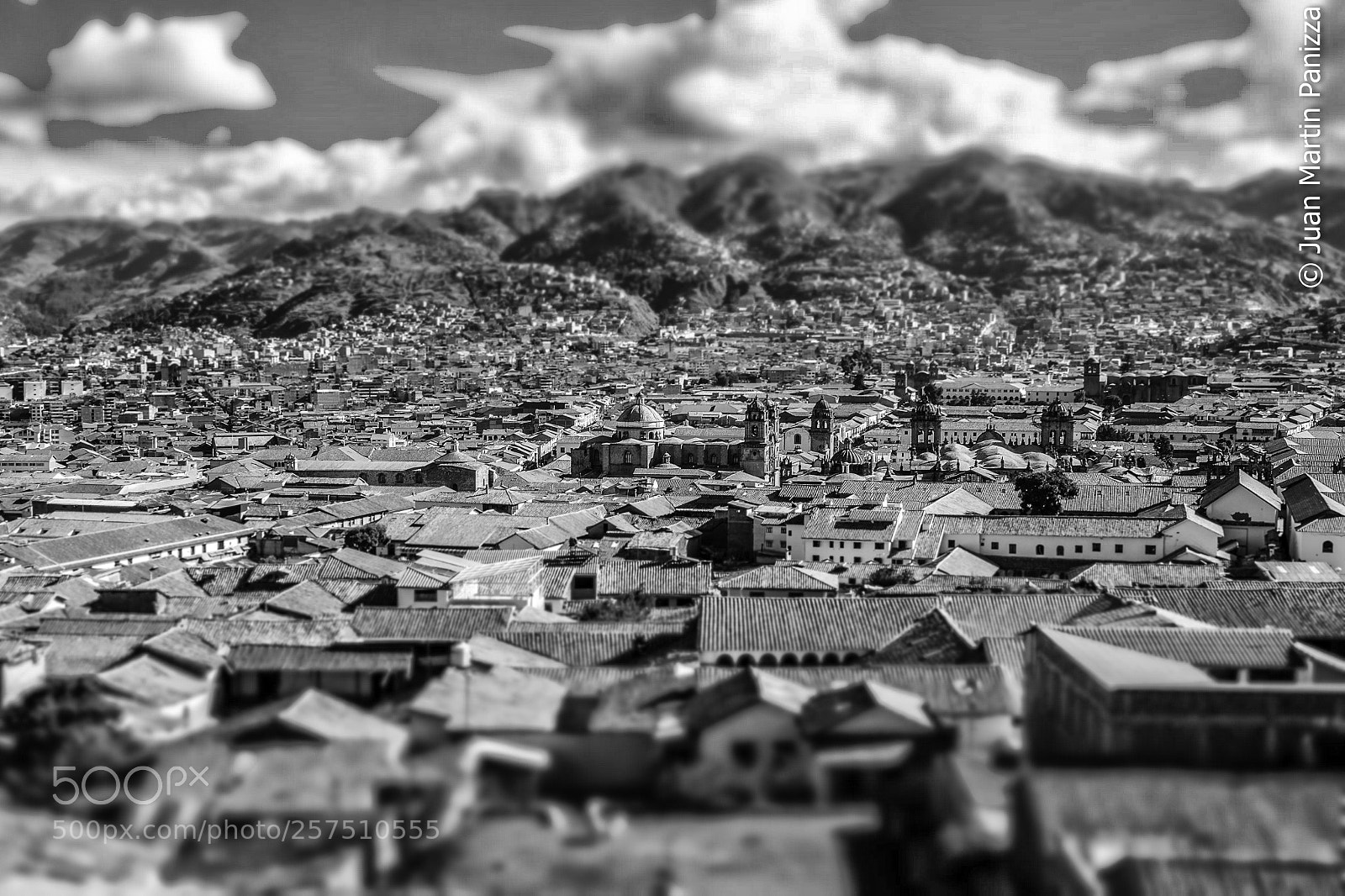Fujifilm X-T10 sample photo. Cusco en miniatura photography