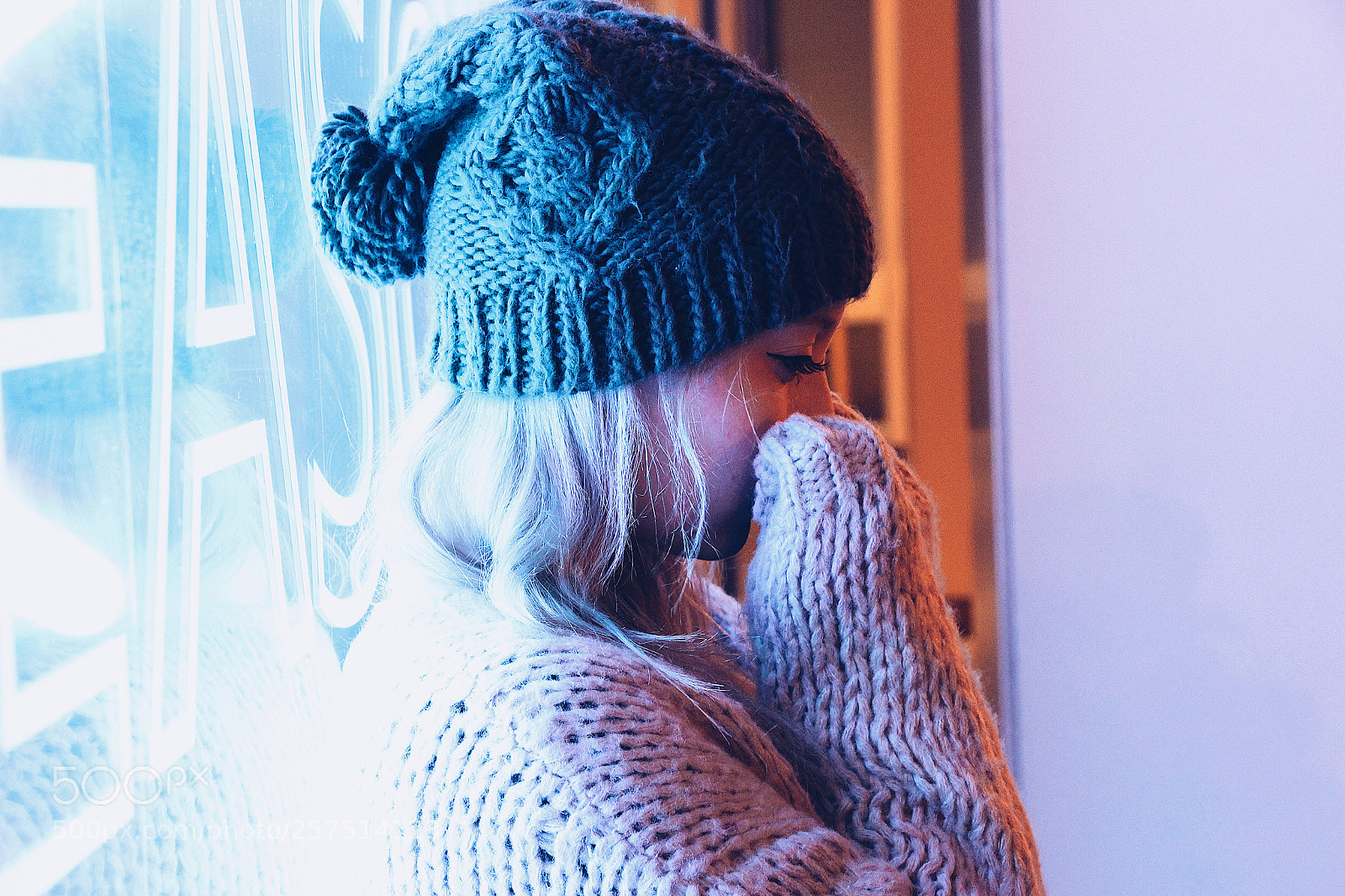 Canon EOS 650D (EOS Rebel T4i / EOS Kiss X6i) sample photo. Neon nights photography