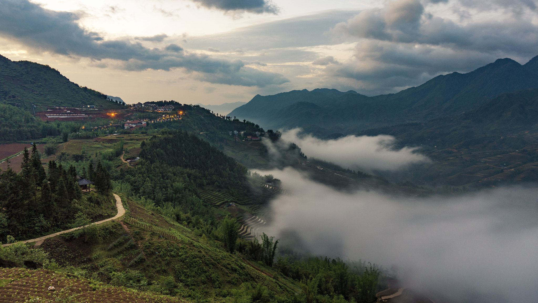 Sony Alpha QX1 sample photo. Morning in sapa photography