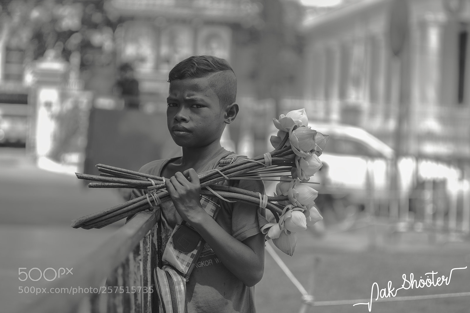 Canon EOS 5D Mark II sample photo. Lifestyle of poor people photography
