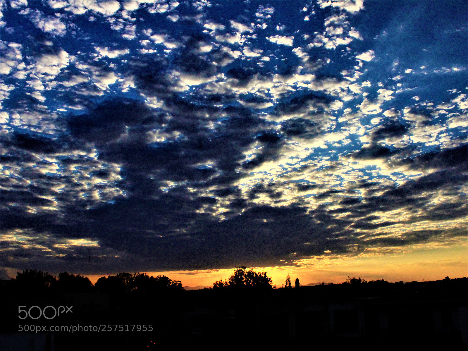 Canon EOS 1300D (EOS Rebel T6 / EOS Kiss X80) sample photo. Dramatic sunset photography