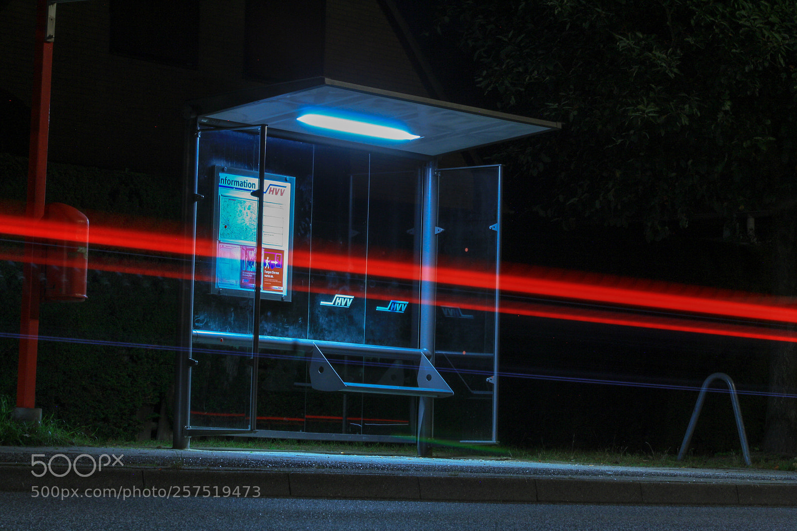 Canon EOS 1000D (EOS Digital Rebel XS / EOS Kiss F) sample photo. Illuminated busstop photography