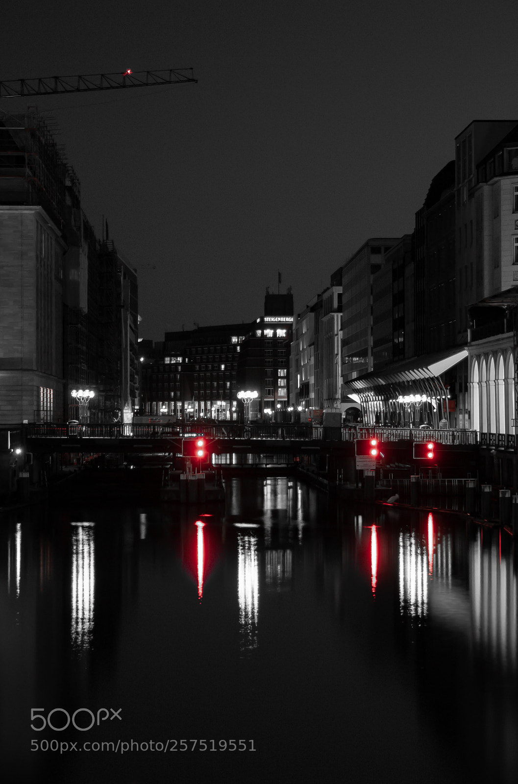 Canon EOS 1000D (EOS Digital Rebel XS / EOS Kiss F) sample photo. Inner city hamburg photography