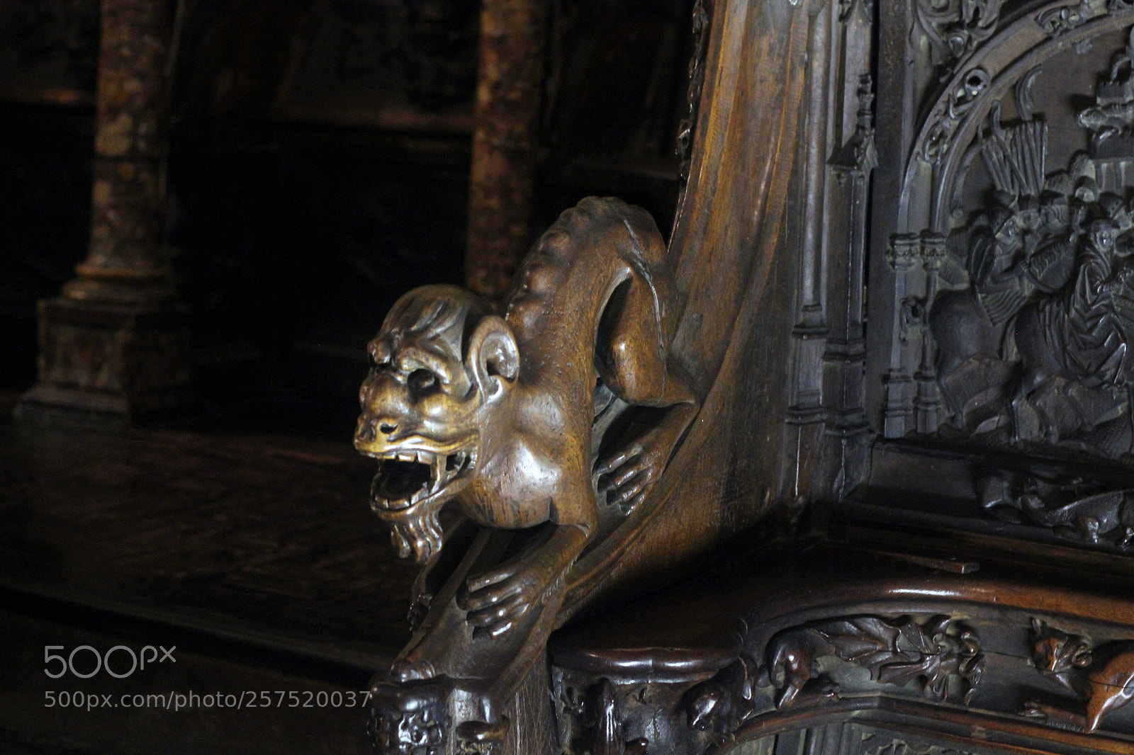 Canon EOS 550D (EOS Rebel T2i / EOS Kiss X4) sample photo. Toledo cathedral photography
