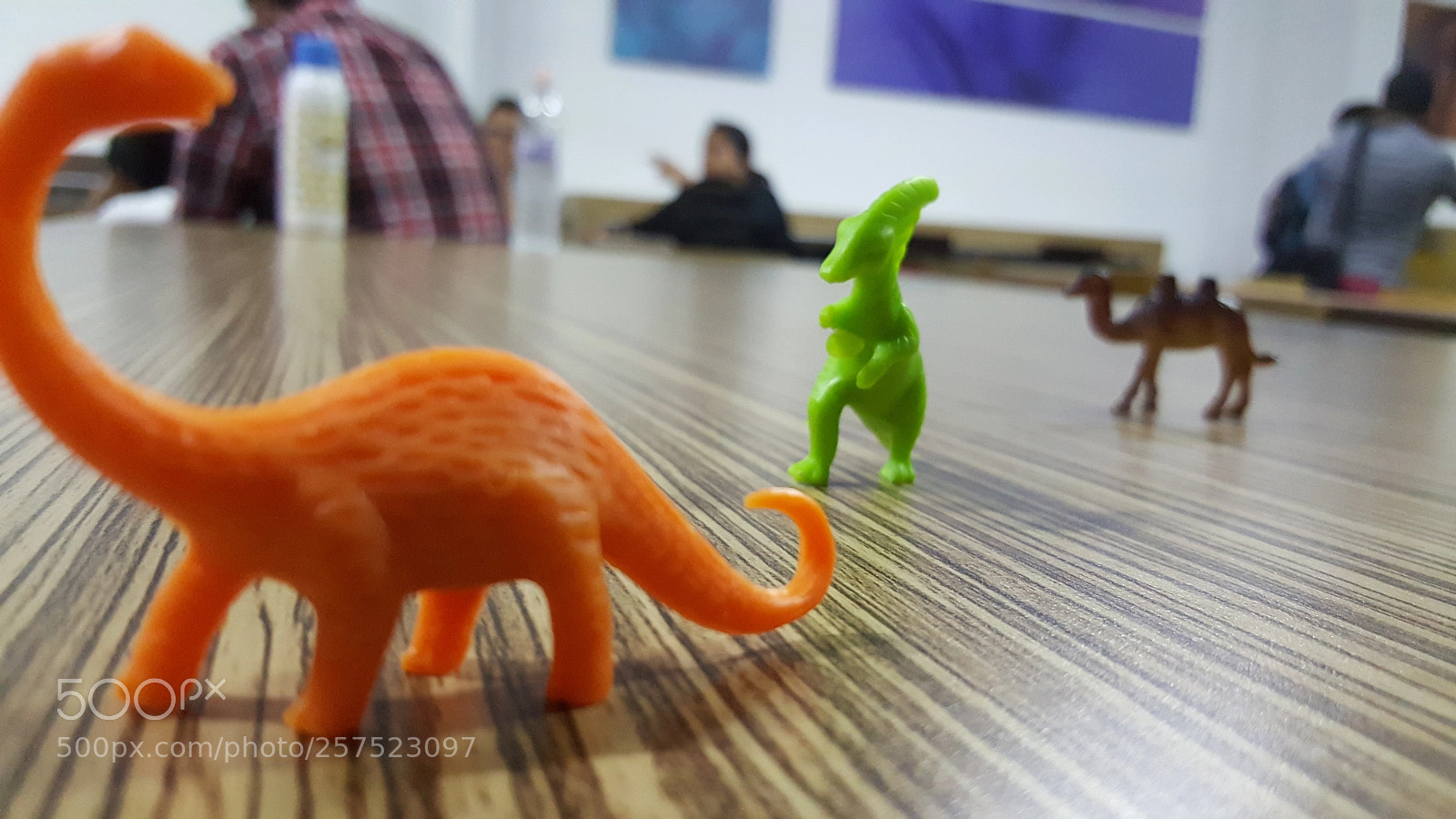 Samsung Galaxy Note5 sample photo. Green dinosaur photography