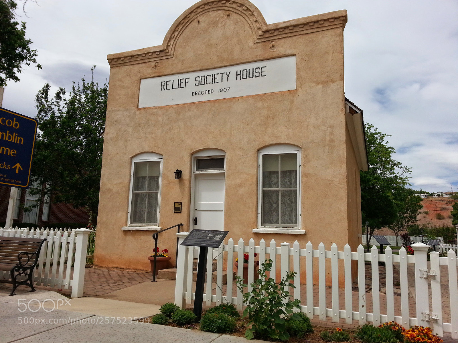 Samsung Galaxy Note2 sample photo. Historic relief society house photography