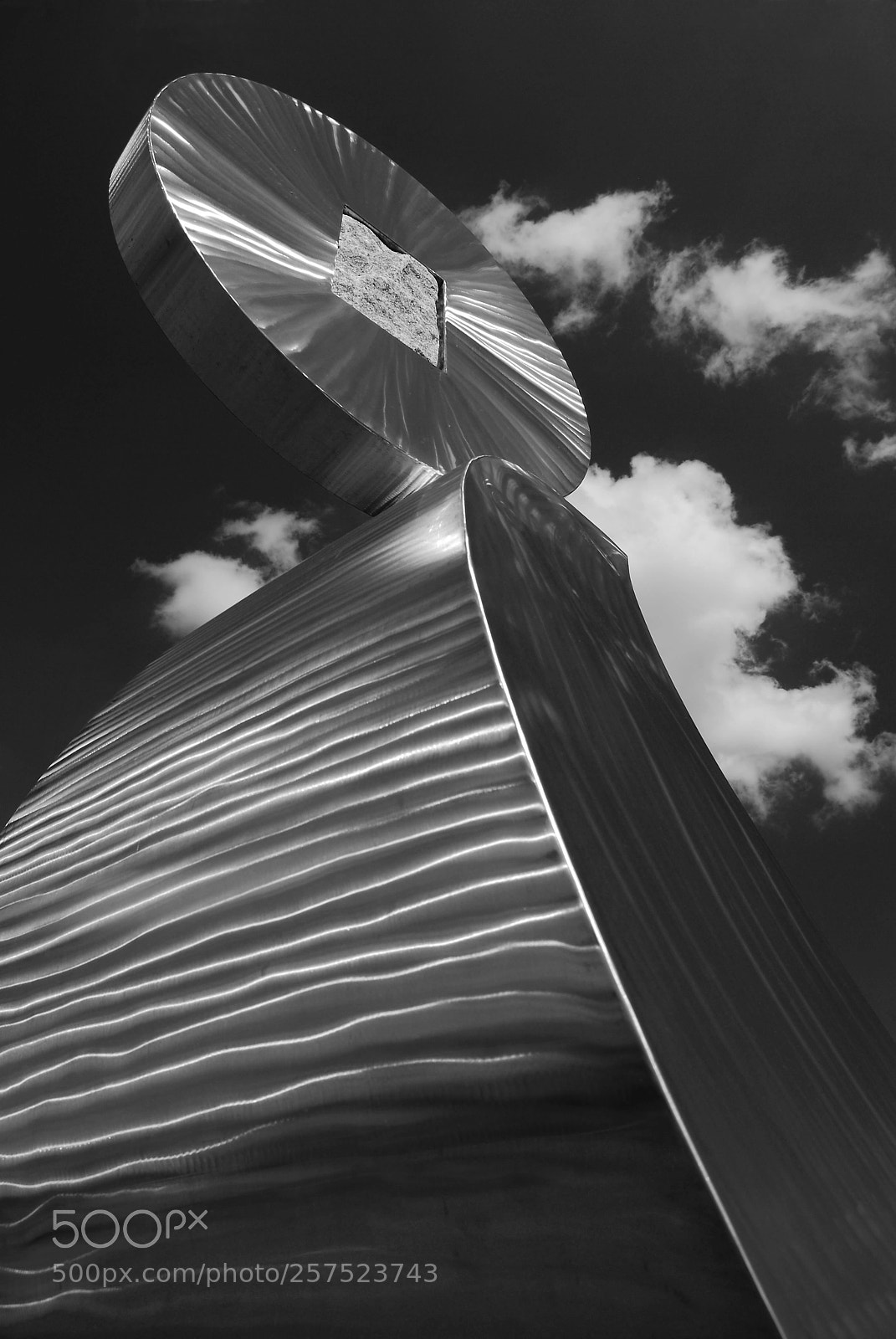 Nikon D40X sample photo. Shining sculpture photography