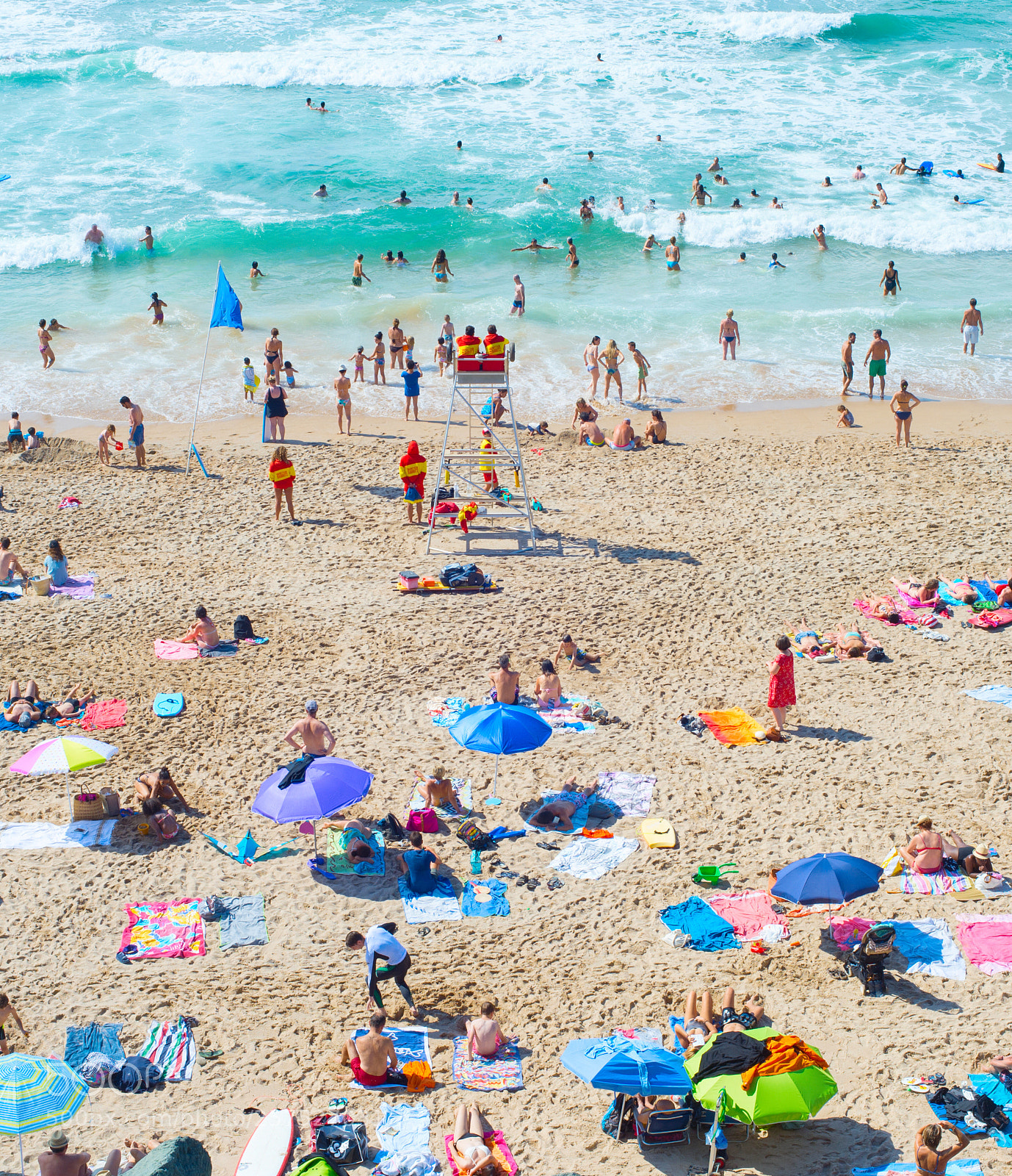 Nikon Df sample photo. People at ocean beach photography