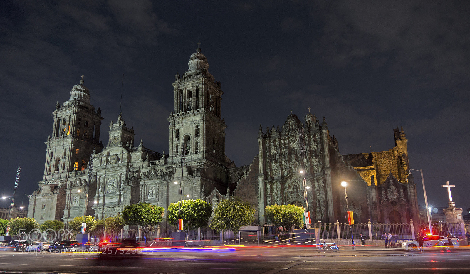 Sony Alpha a5000 (ILCE 5000) sample photo. Mexico city cathedral photography