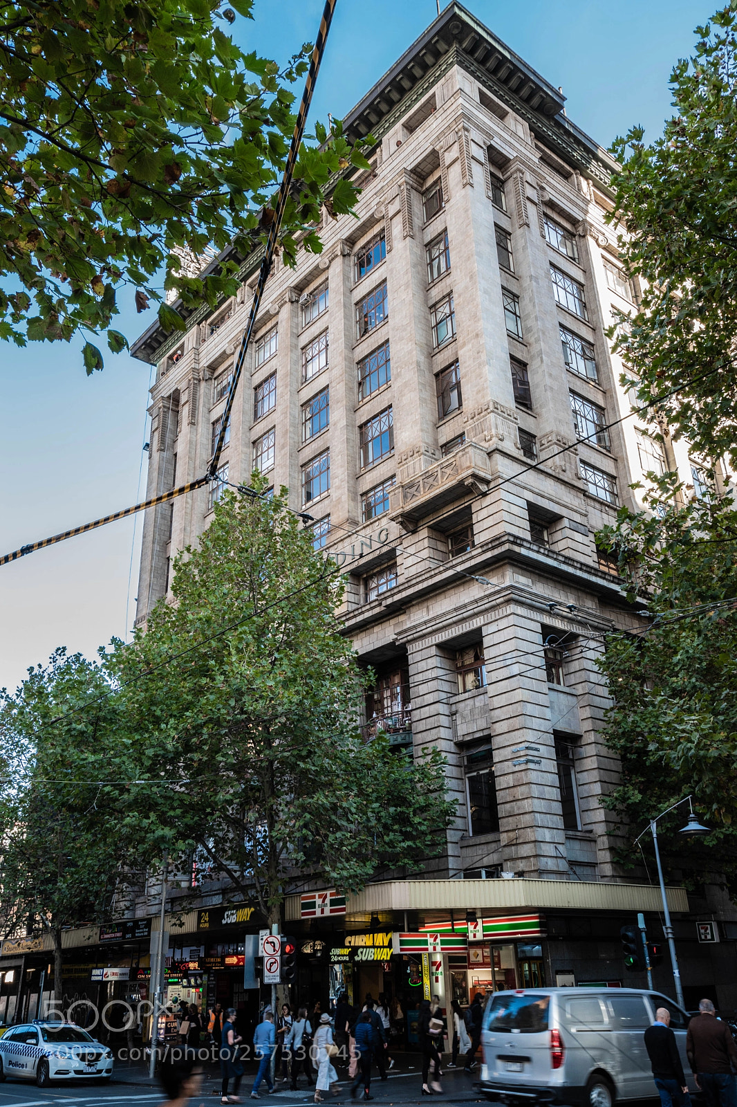 Nikon D5600 sample photo. Elizabeth st majesty photography