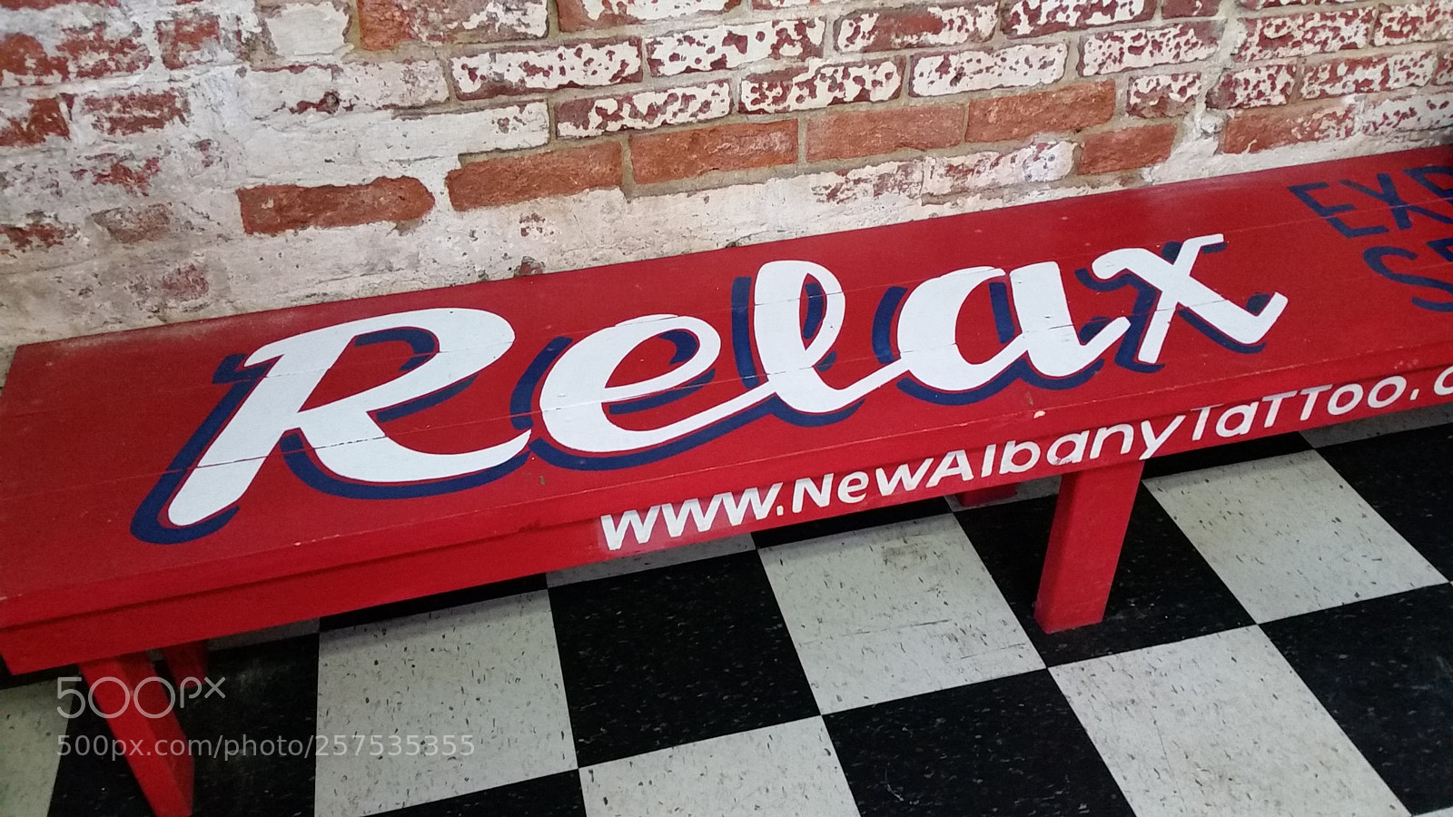 Samsung Galaxy S5 sample photo. Tattoo shop photography