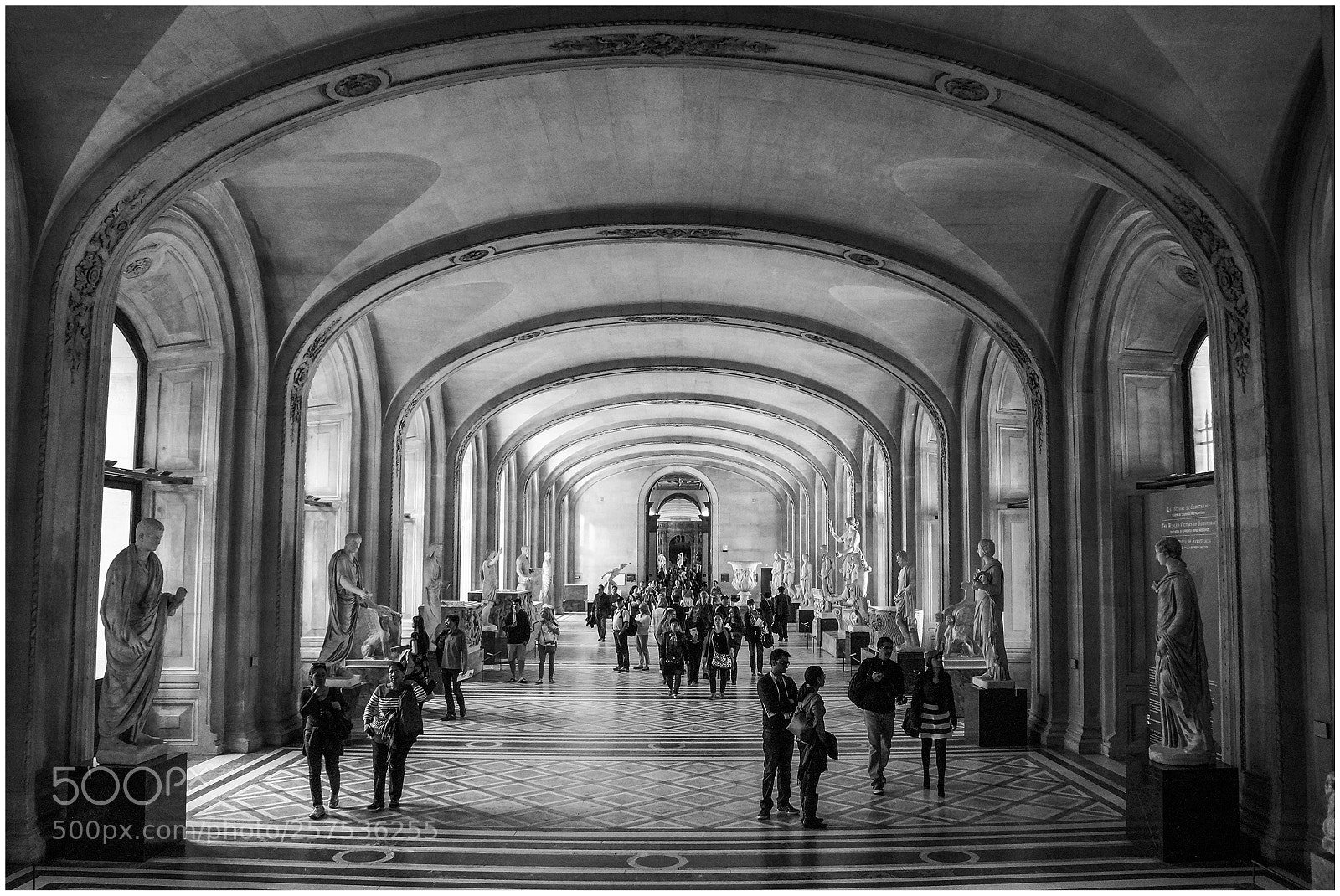 Sony SLT-A58 sample photo. Museo del louvre photography