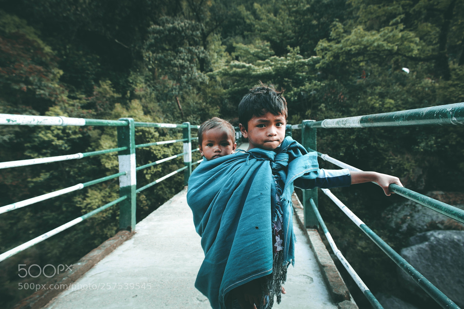 Canon EOS 700D (EOS Rebel T5i / EOS Kiss X7i) sample photo. The innocence of uncut photography