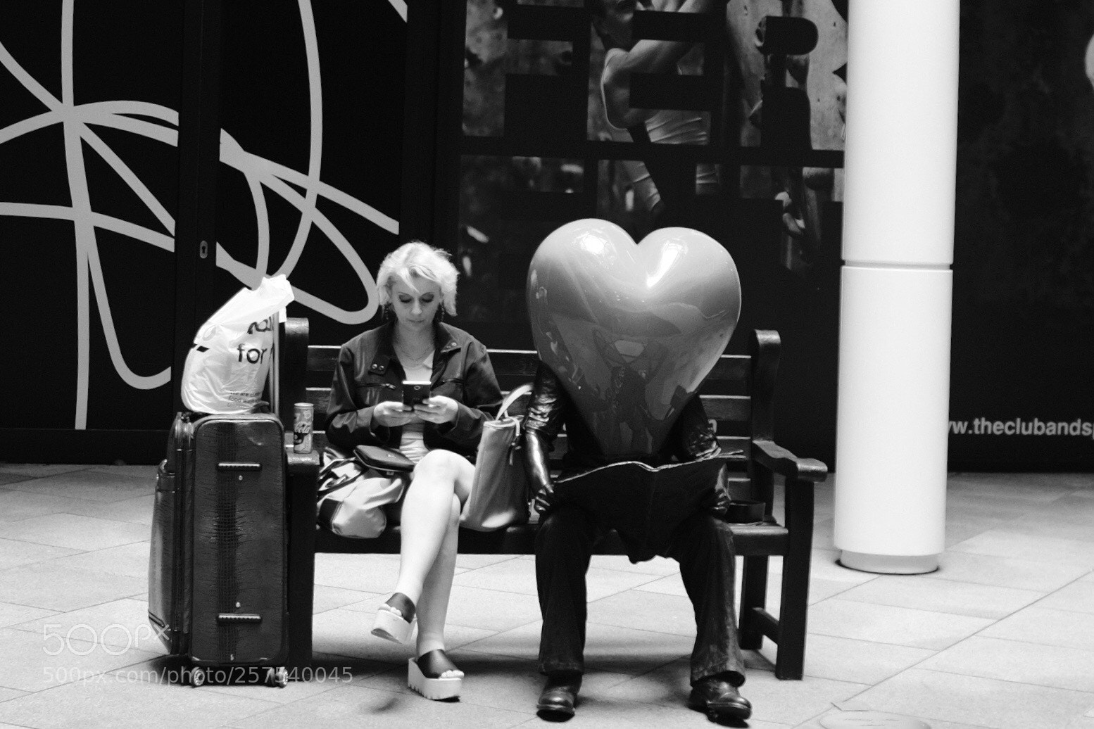 Fujifilm X100F sample photo. Waiting for love photography