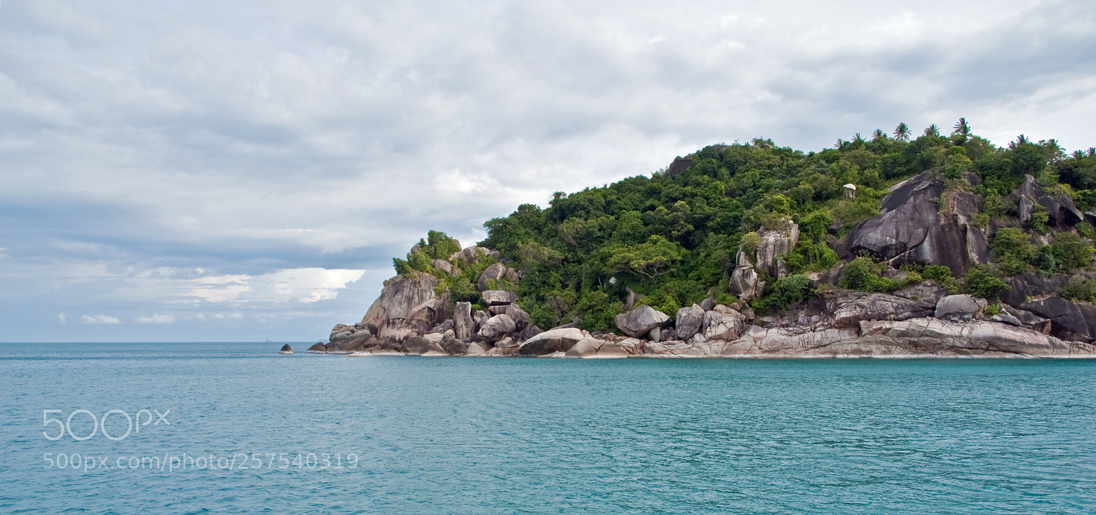 Sony Alpha DSLR-A300 sample photo. Ko pha-ngan photography