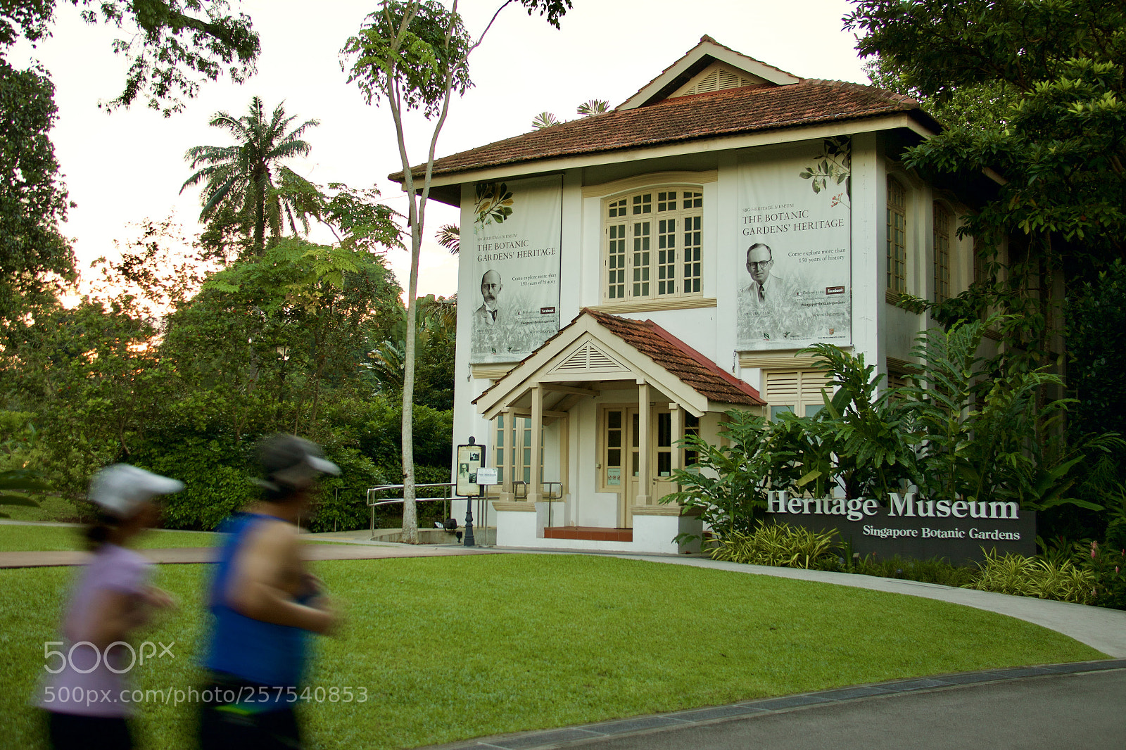 Canon EOS 7D Mark II sample photo. Heritage museum photography