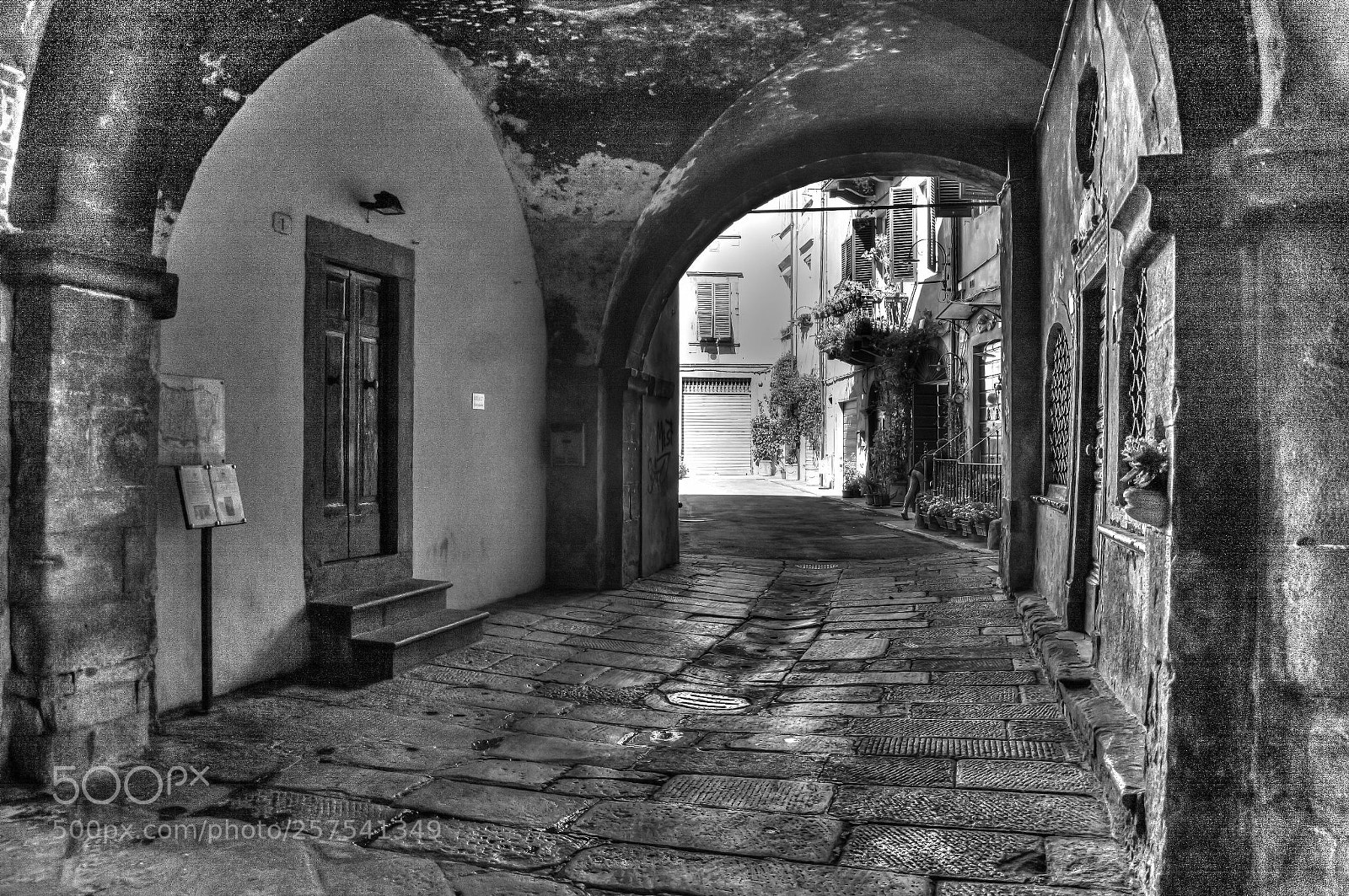 Nikon D3200 sample photo. Lucca borgo photography