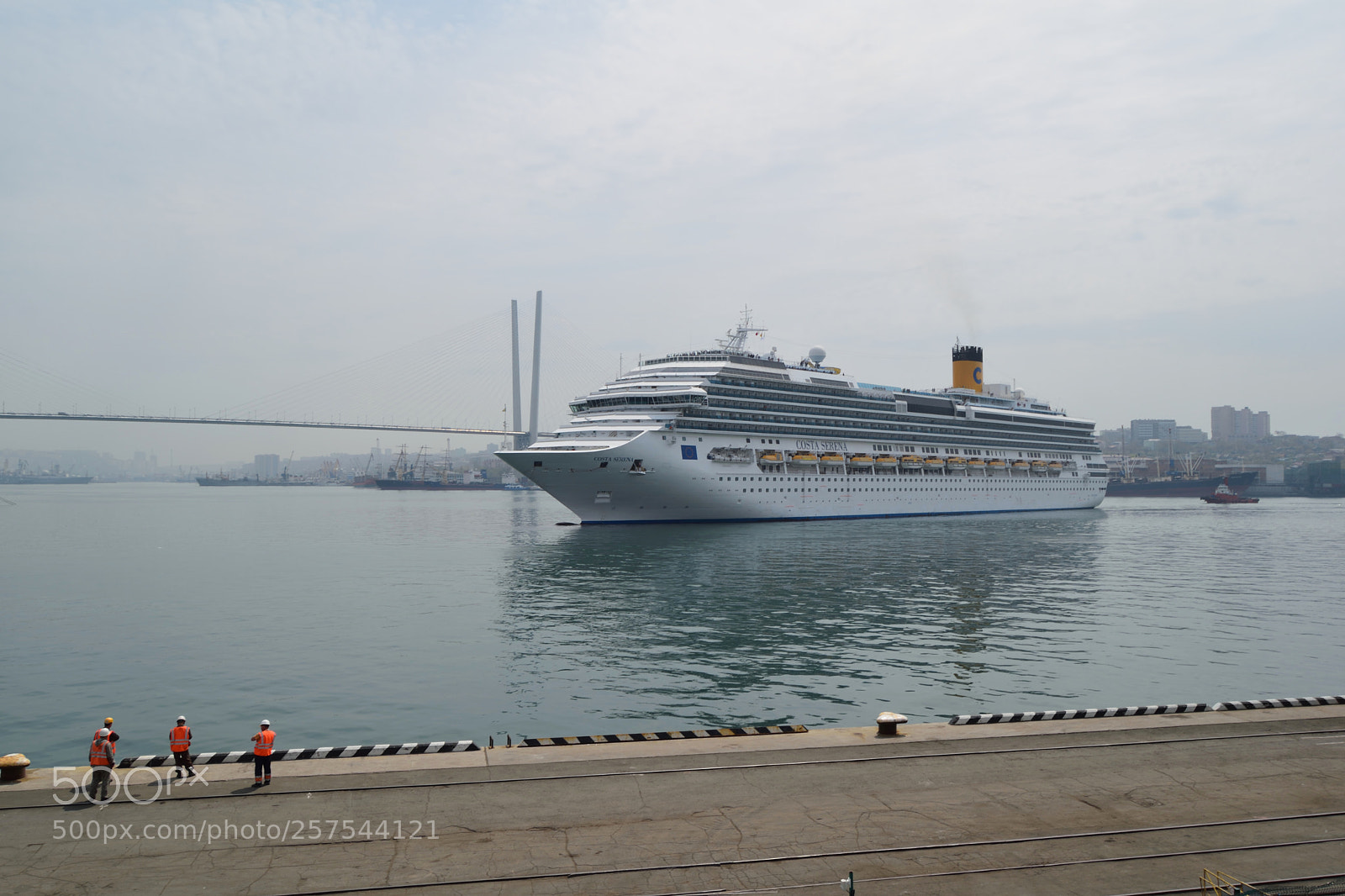 Nikon D3300 sample photo. Arrival of the liner photography