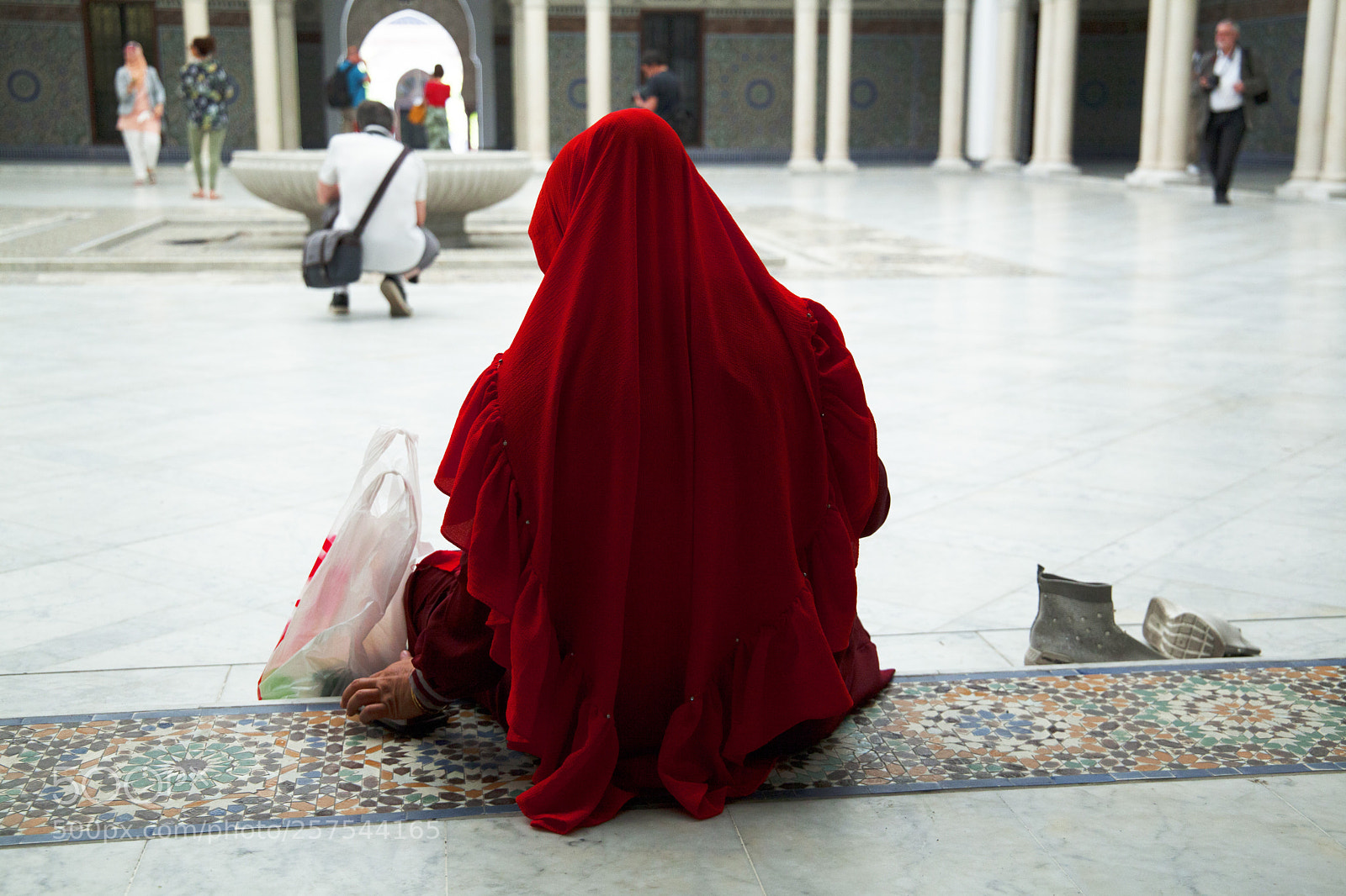 Canon EOS 5D Mark II sample photo. Lady red photography