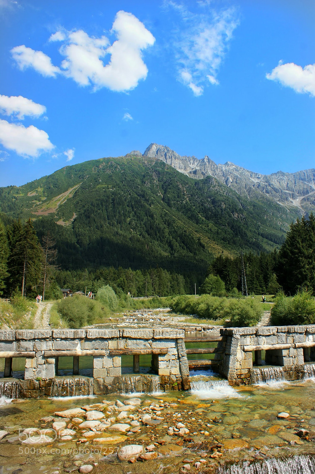 Sony Alpha DSLR-A350 sample photo. Mountain photography