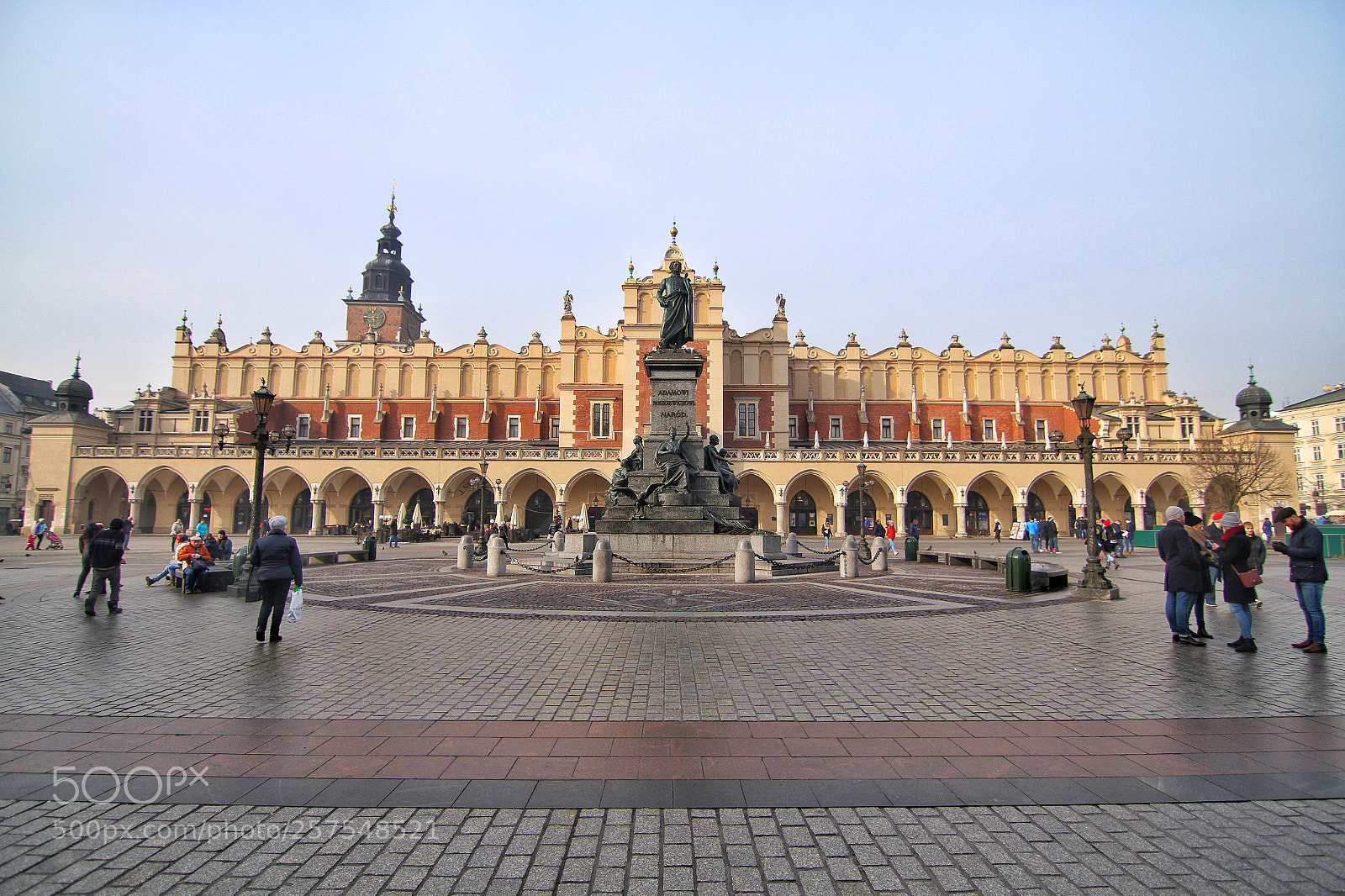 Canon EOS 7D sample photo. Town square photography