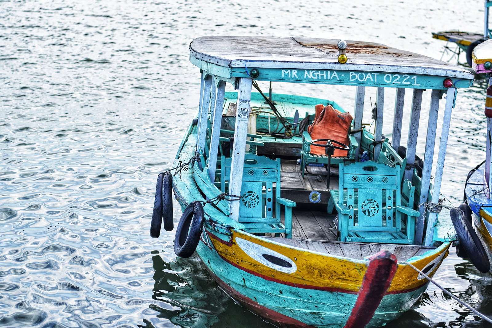 Nikon D3300 sample photo. The blue boat photography