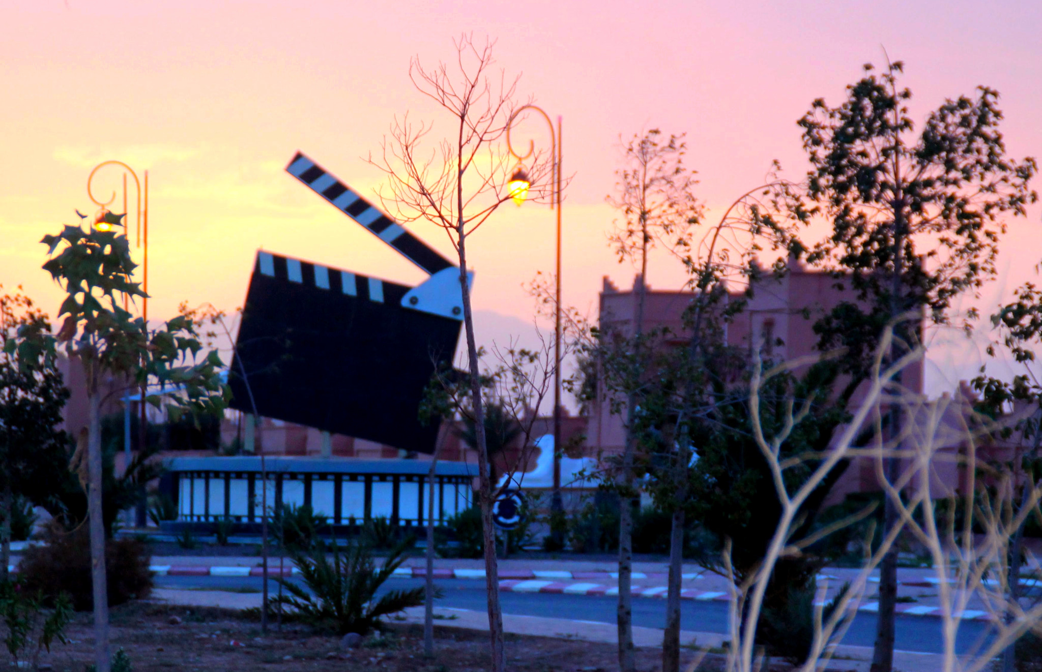 Canon EOS 1100D (EOS Rebel T3 / EOS Kiss X50) sample photo. Ouarzazate .. african hollywood photography