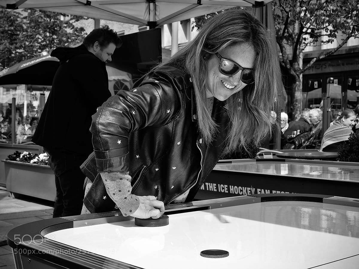 Fujifilm X-Pro2 sample photo. Air hockey photography