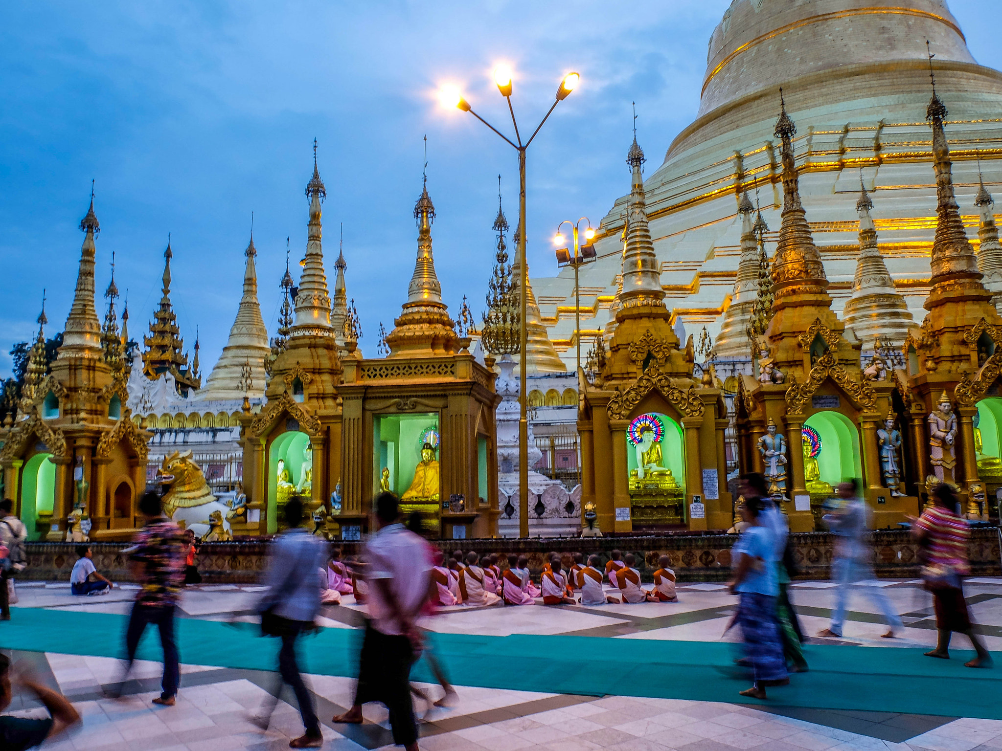 Fujifilm X20 sample photo. Shwedagon pagoda - yangon photography