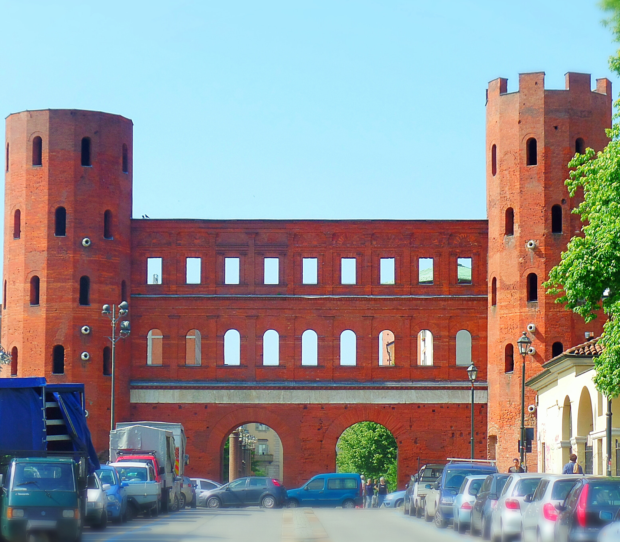 Samsung WB350F/WB351F/WB352F sample photo. Porta palatina front view photography