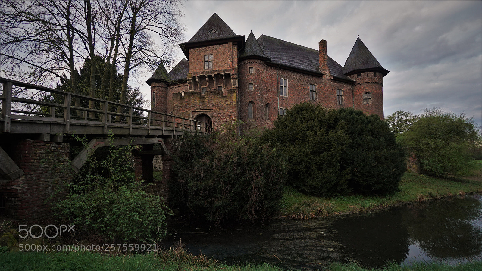 Sony a6500 sample photo. Linn castle with the photography