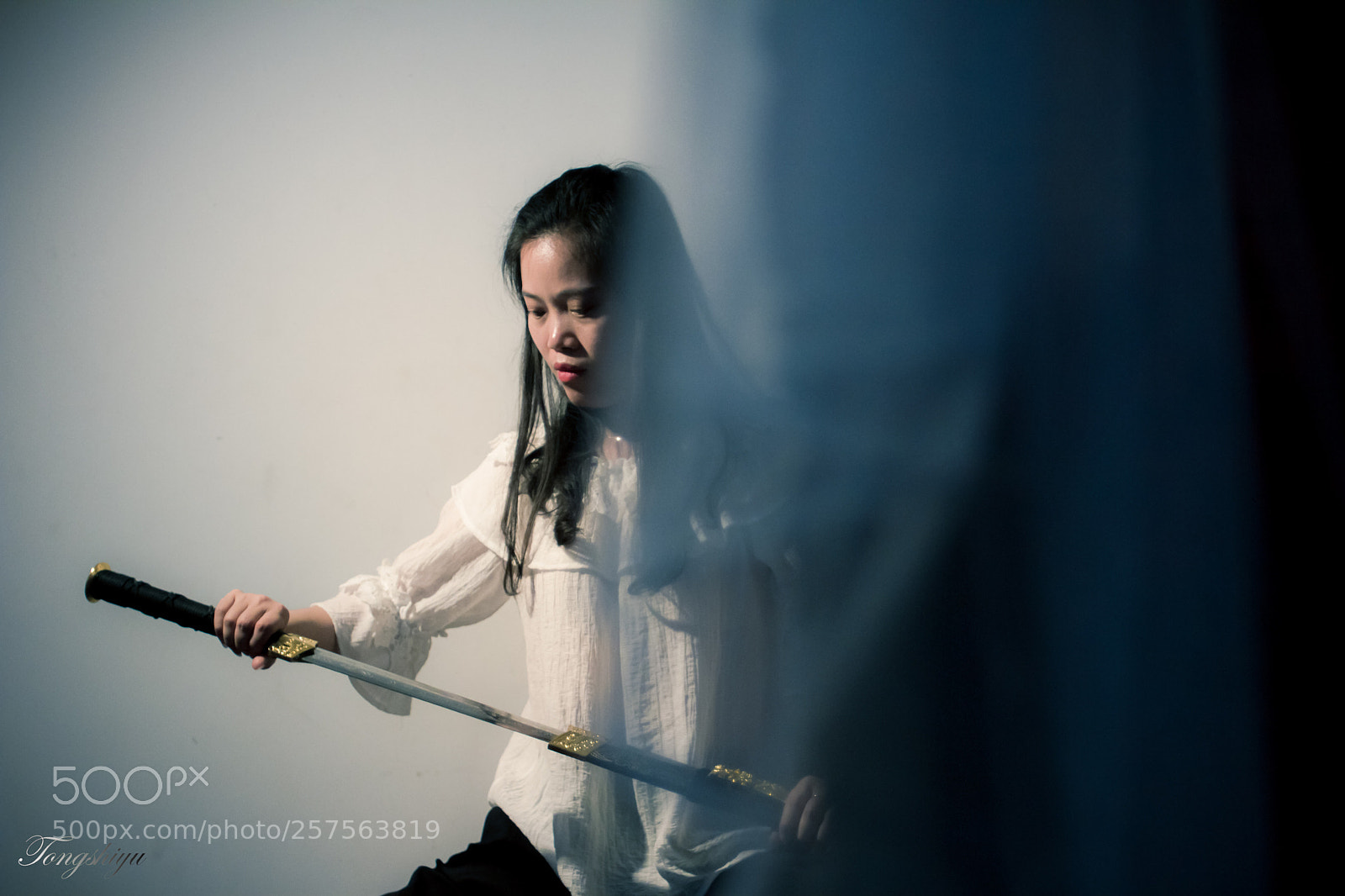 Canon EOS 7D sample photo. Female swordsman photography