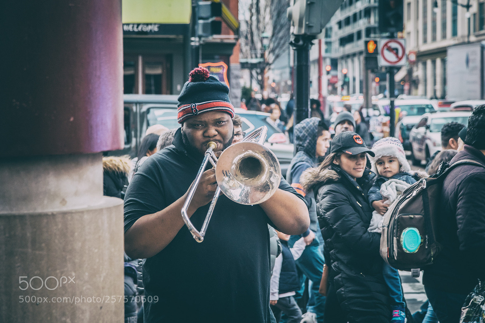 Canon EOS 5D Mark IV sample photo. Music for the masses photography