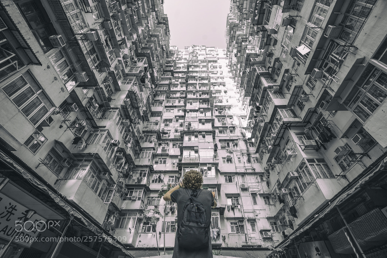 Sony a7 II sample photo. Yick chung building photography