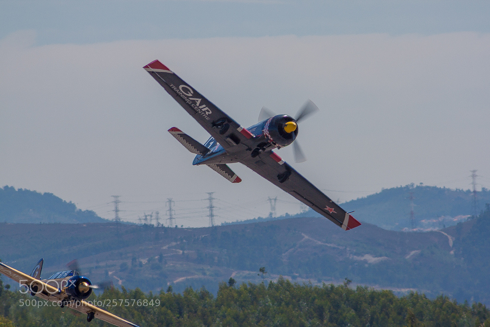 Canon EOS 500D (EOS Rebel T1i / EOS Kiss X3) sample photo. Red bull air race photography