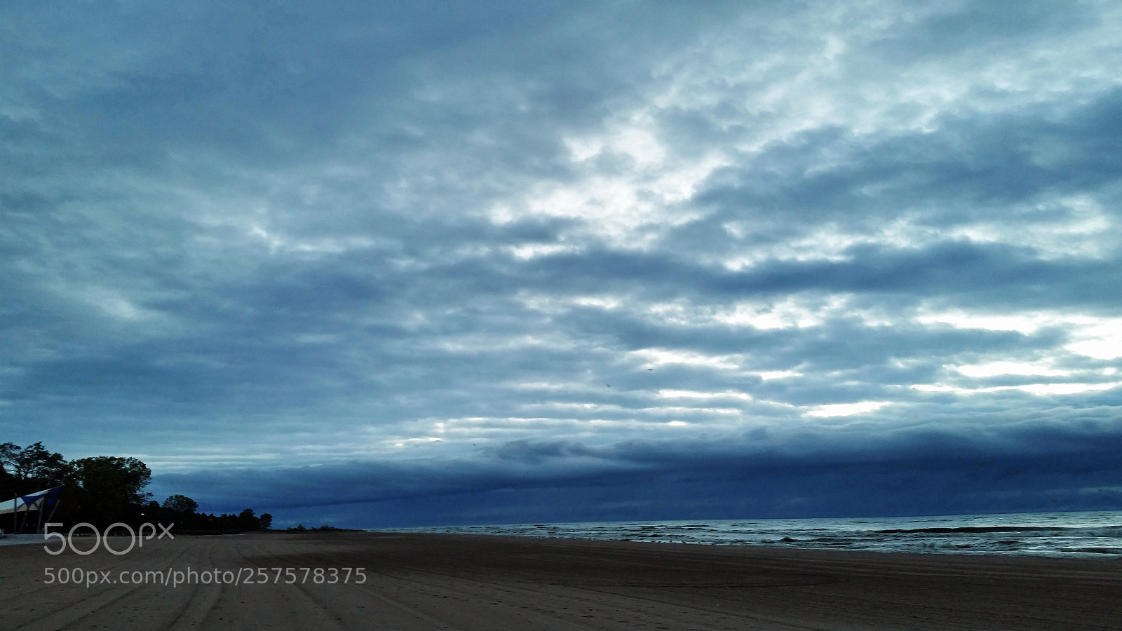 Samsung Galaxy S5 sample photo. Stormy sunrise photography