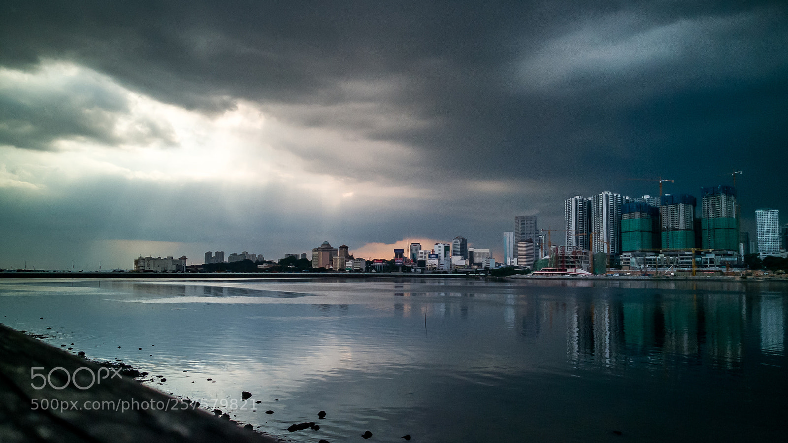 HUAWEI Mate 10 Pro sample photo. Singapore woodlands water front photography